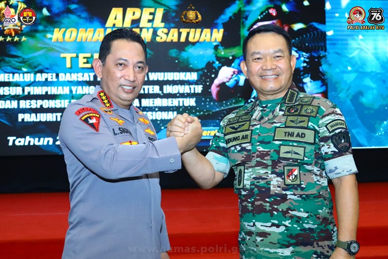 Kapolri Dorong Sinergitas TNI-Polri Untuk Indonesia Emas - Niaga.Asia