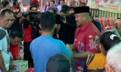 Bupati Edi Damansyah Bantu Korban Kebakaran di Mangkuraja, Pesan Aktifkan Pos Ronda