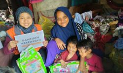 Kisah Pilu Farida, Anak Difabel di Samarinda Penerima Bantuan Pampers Rumah Zakat