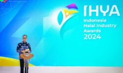 Ekonomi Syariah dan Industri Halal Mesin Pertumbuhan Ekonomi Baru