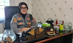 Wanita Dayak Bakumpai Ini Berani Bubarkan Praktik Judi di Balik Ritual Adat