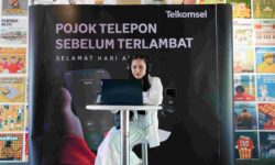 Telkomsel Kampanyekan Hari Ayah, Telepon Sebelum Terlambat